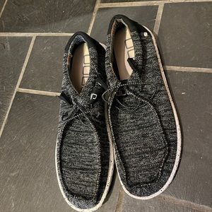 Hey Dude shoes men’s size 13